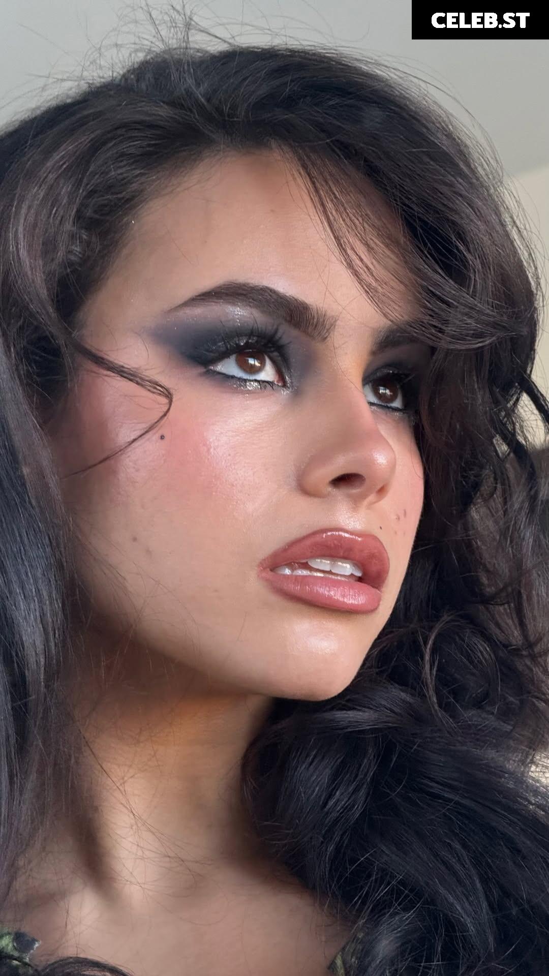 Sofia Elizabeth - sofiaspams Image 25490720