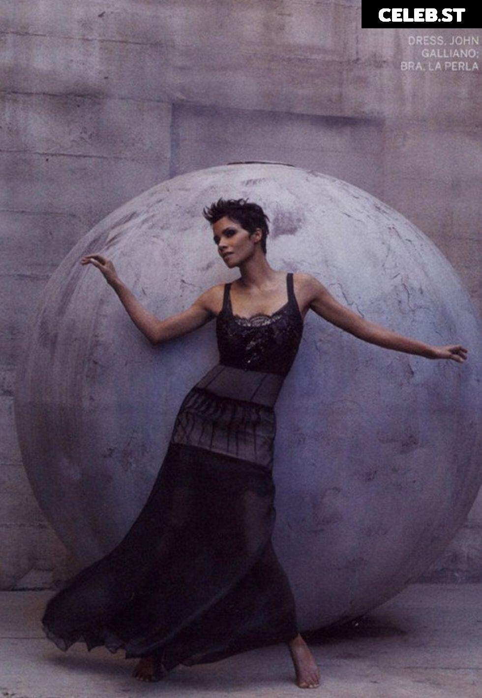 Halle Berry Image 2549361