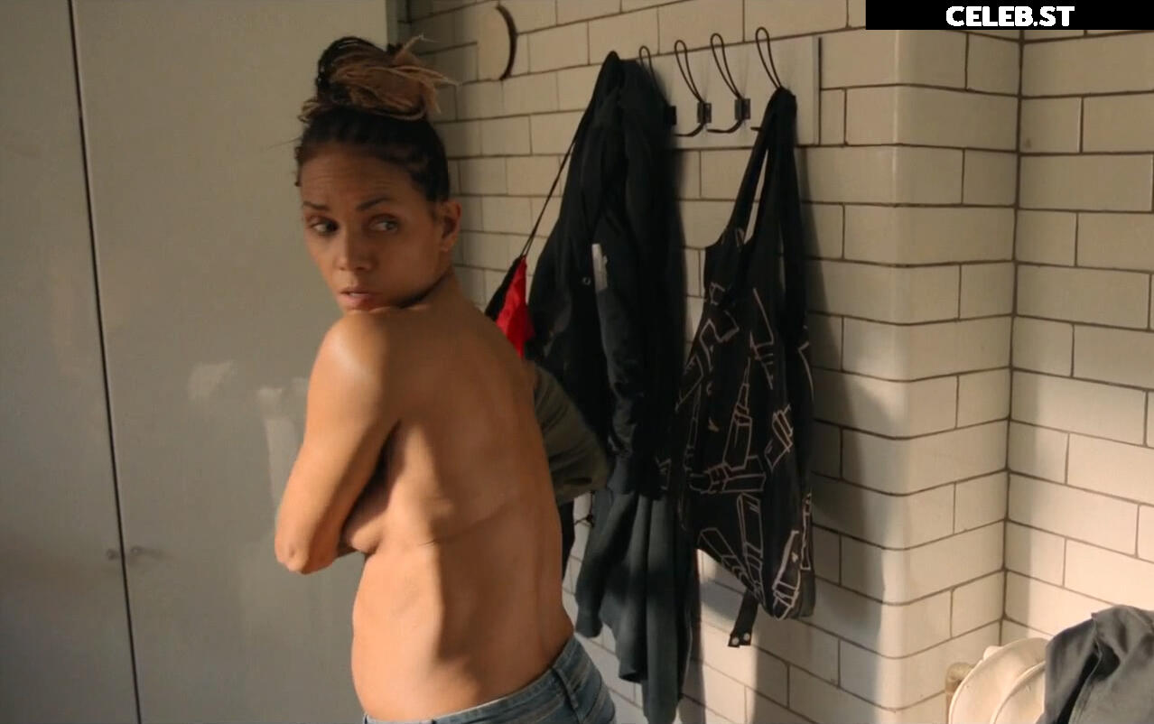 Halle Berry Image 2548027