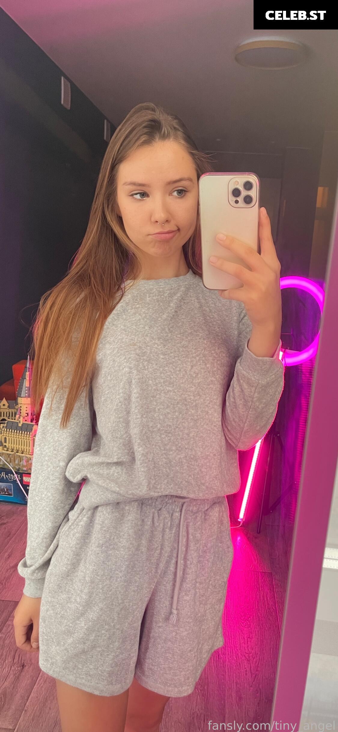 Tinyangelx | Me_Emily | tiny_angel | _rileyreid_ Image 25368529