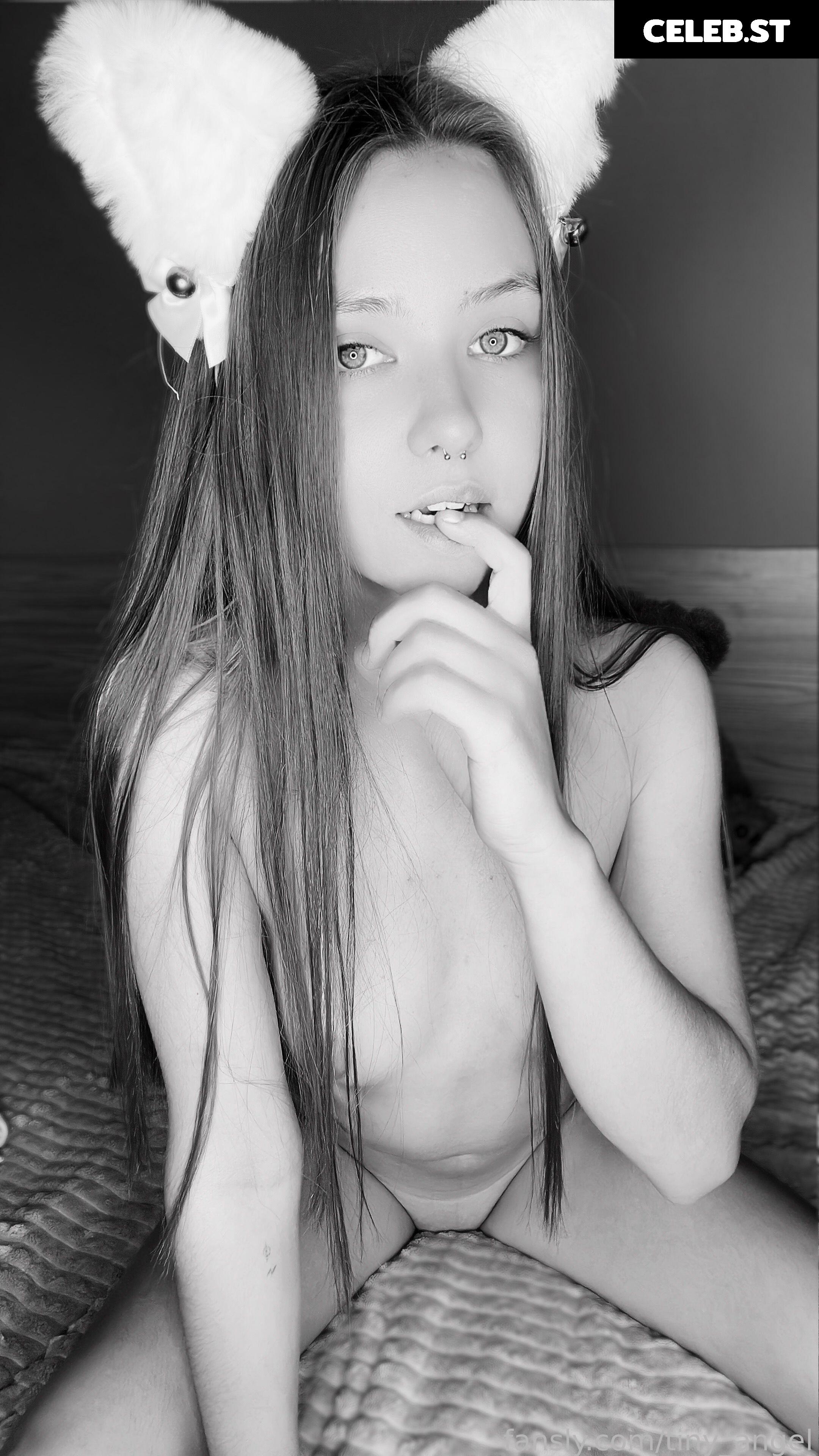 Tinyangelx | Me_Emily | tiny_angel | _rileyreid_ Image 25368565