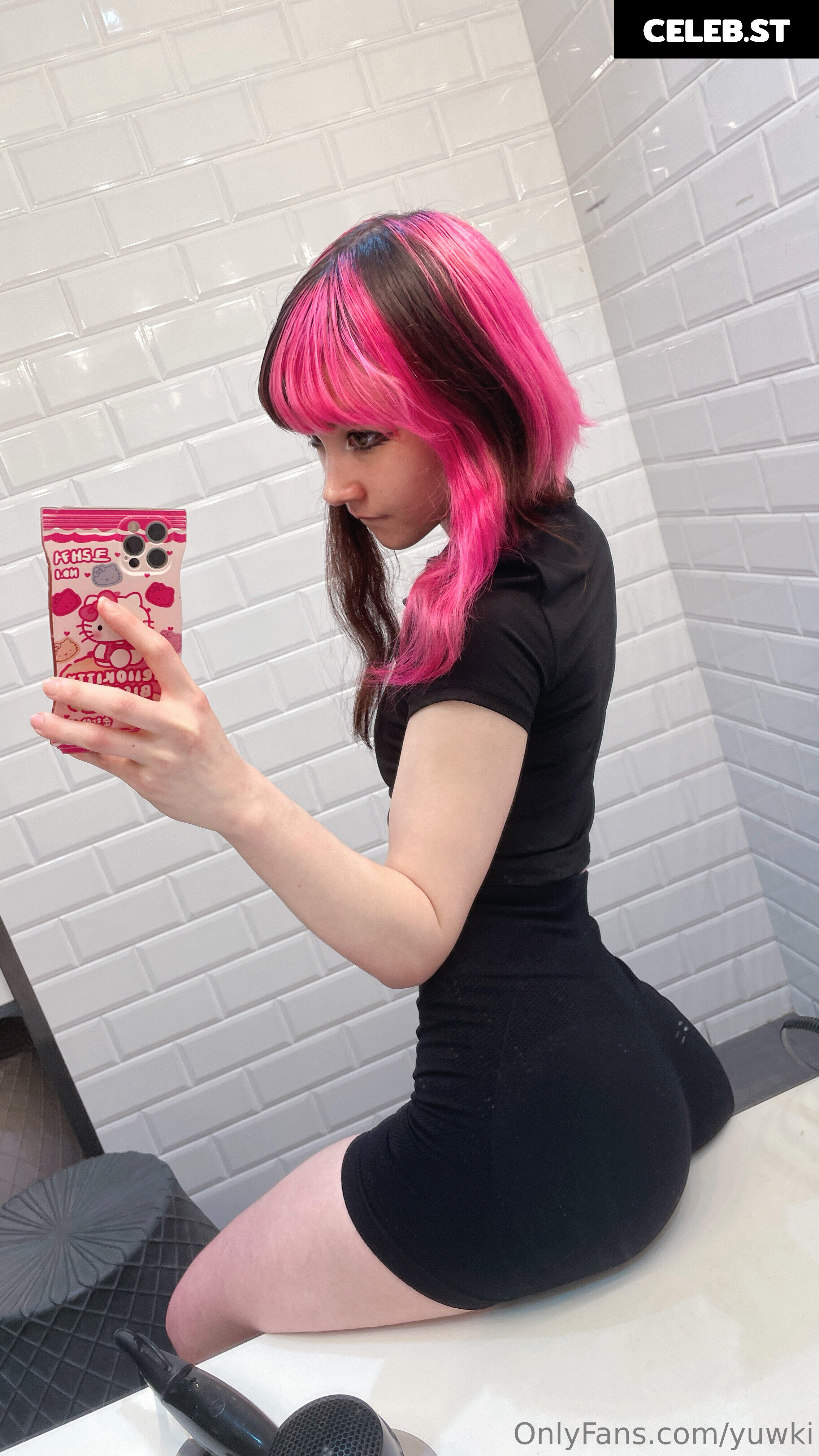 yyuki / kittensulk Image 25307846
