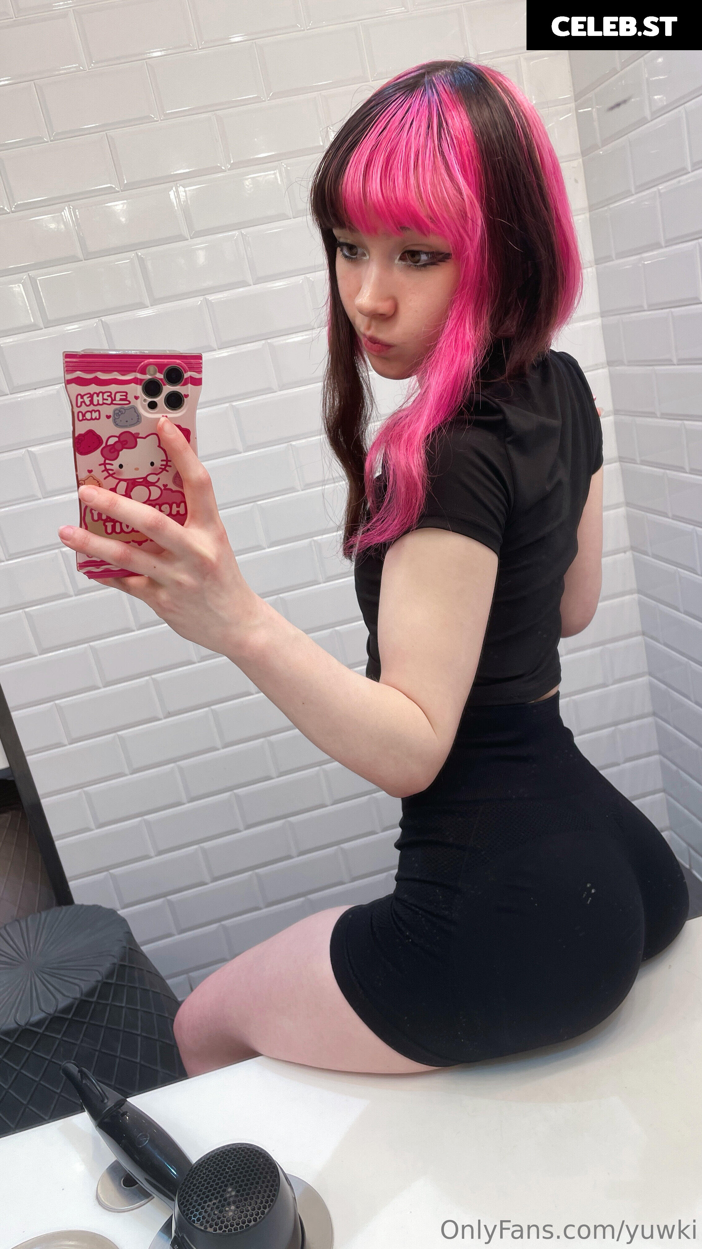 yyuki / kittensulk Image 25307845