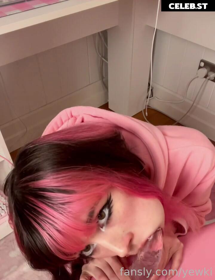 yyuki / kittensulk Image 25307666