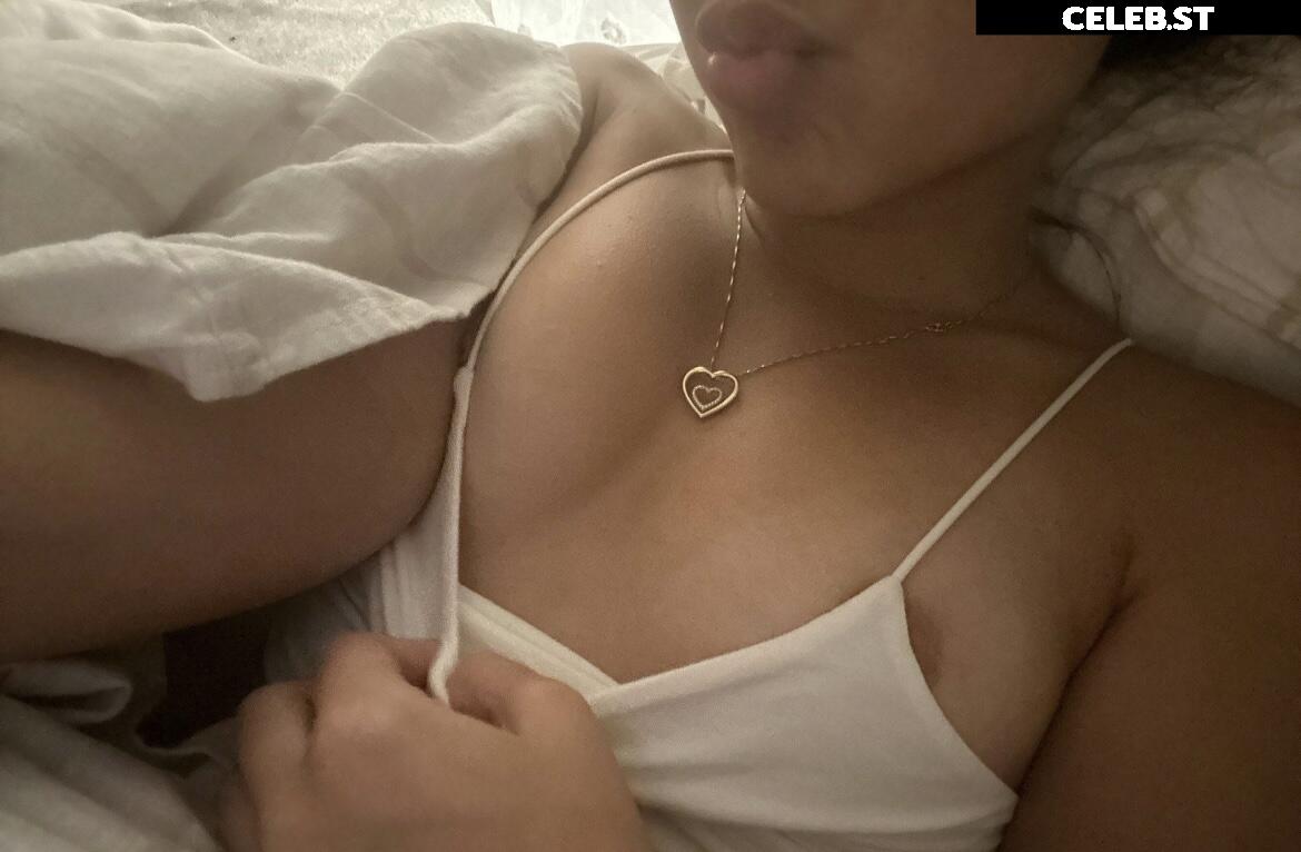 Alahna Ly Image 2527437