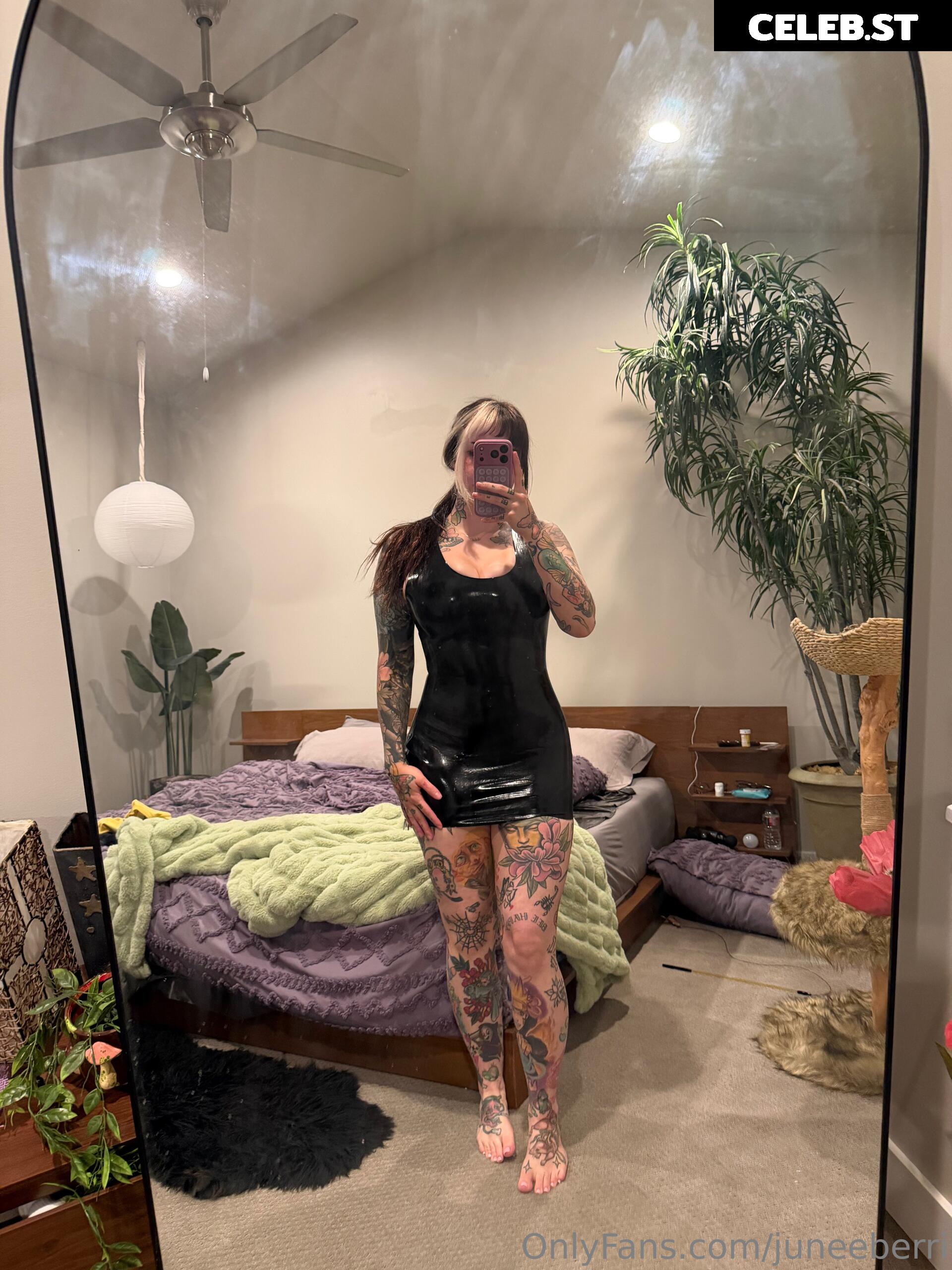 MoodieMaggie | Magz | juneeberri Image 25206814