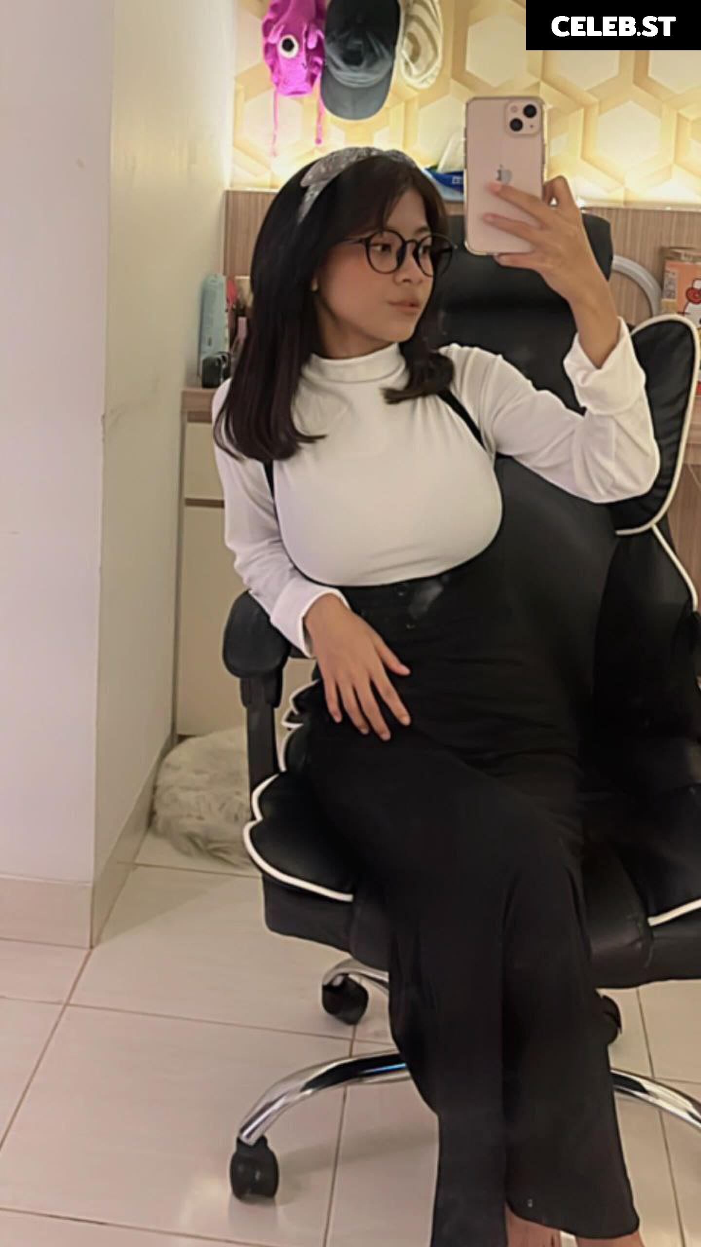 Patricia Cia / ciabocil_ / ciabocil02 /haypatriciaa_ / patriciaabocil /patriciabocil Image 25201837
