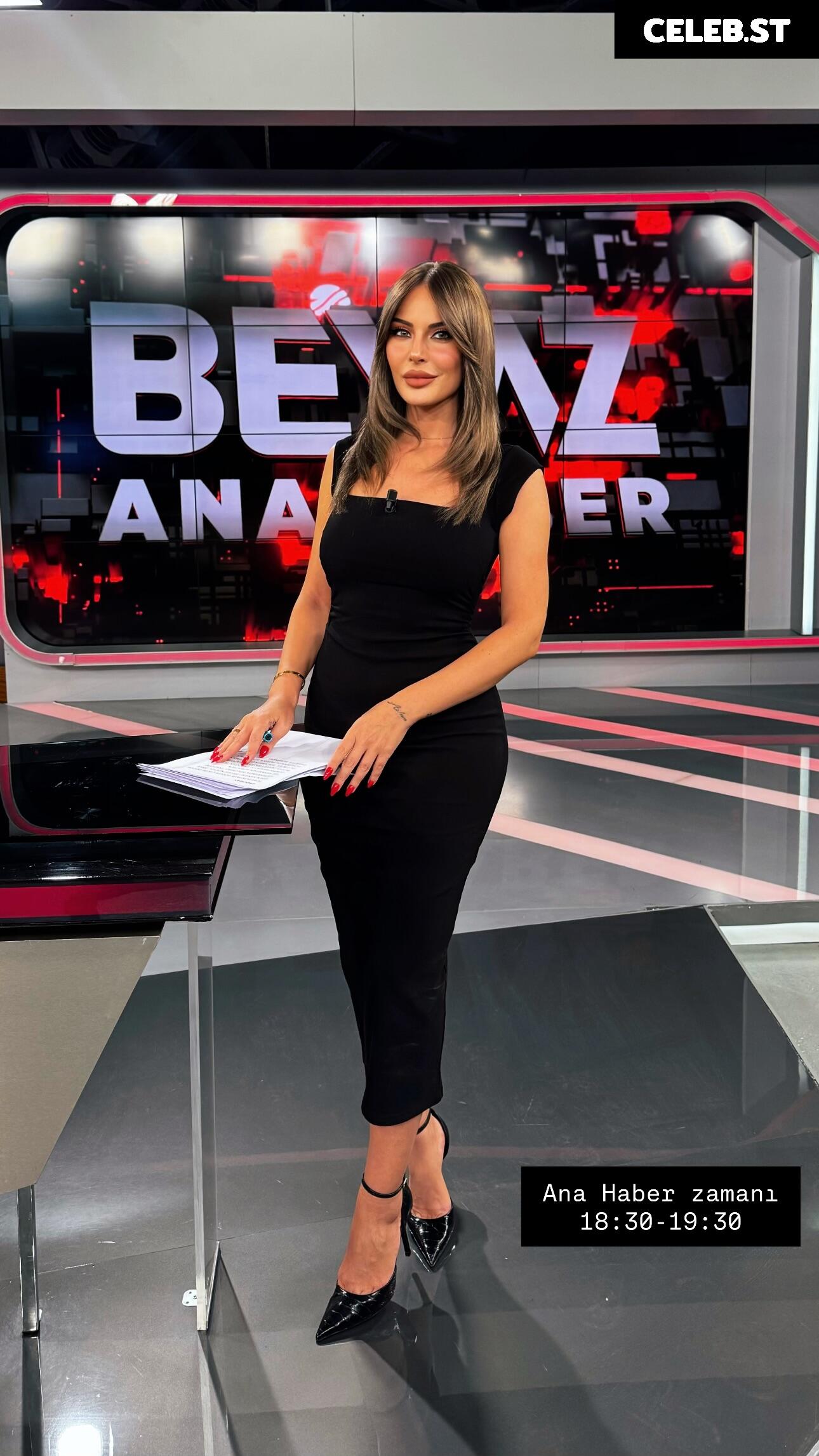 Hande Sarıoğlu Image 25298404