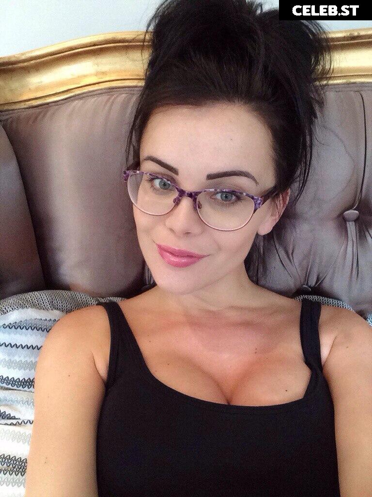 Emma Glover Image 25294421