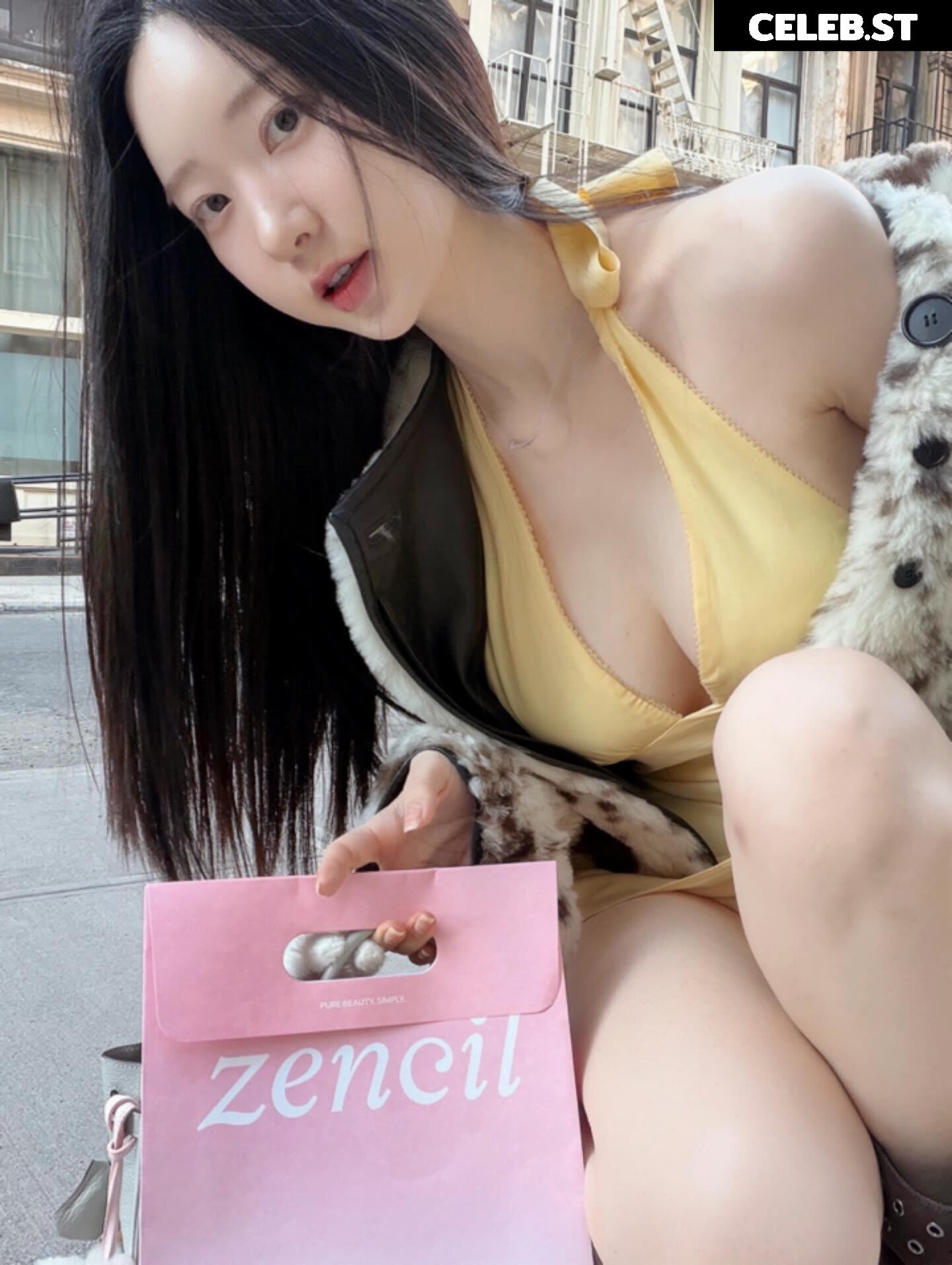 Zenny | zennyrt | Shin Jae Eun (신재은) Image 25281587