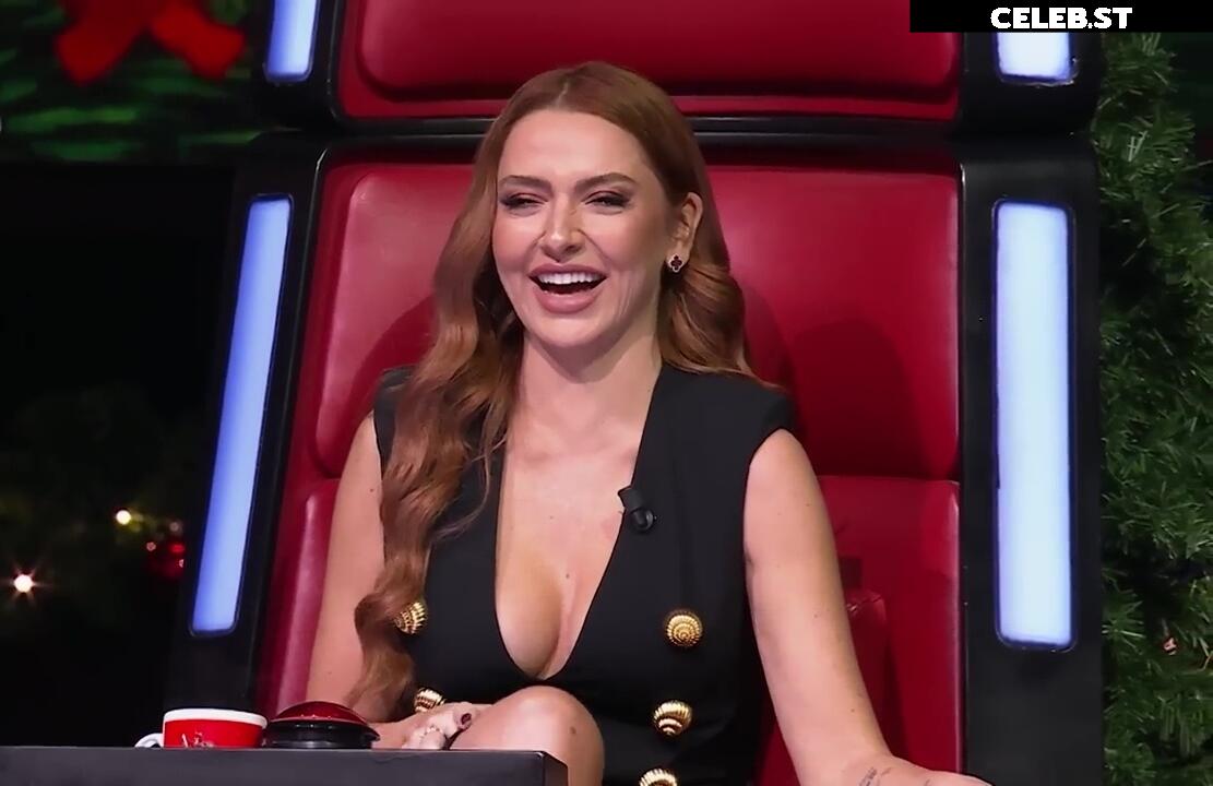 Hadise Image 25161807