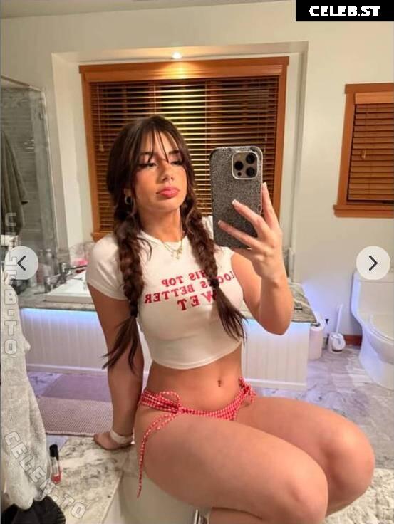 Mikayla Campinos Image 25171345