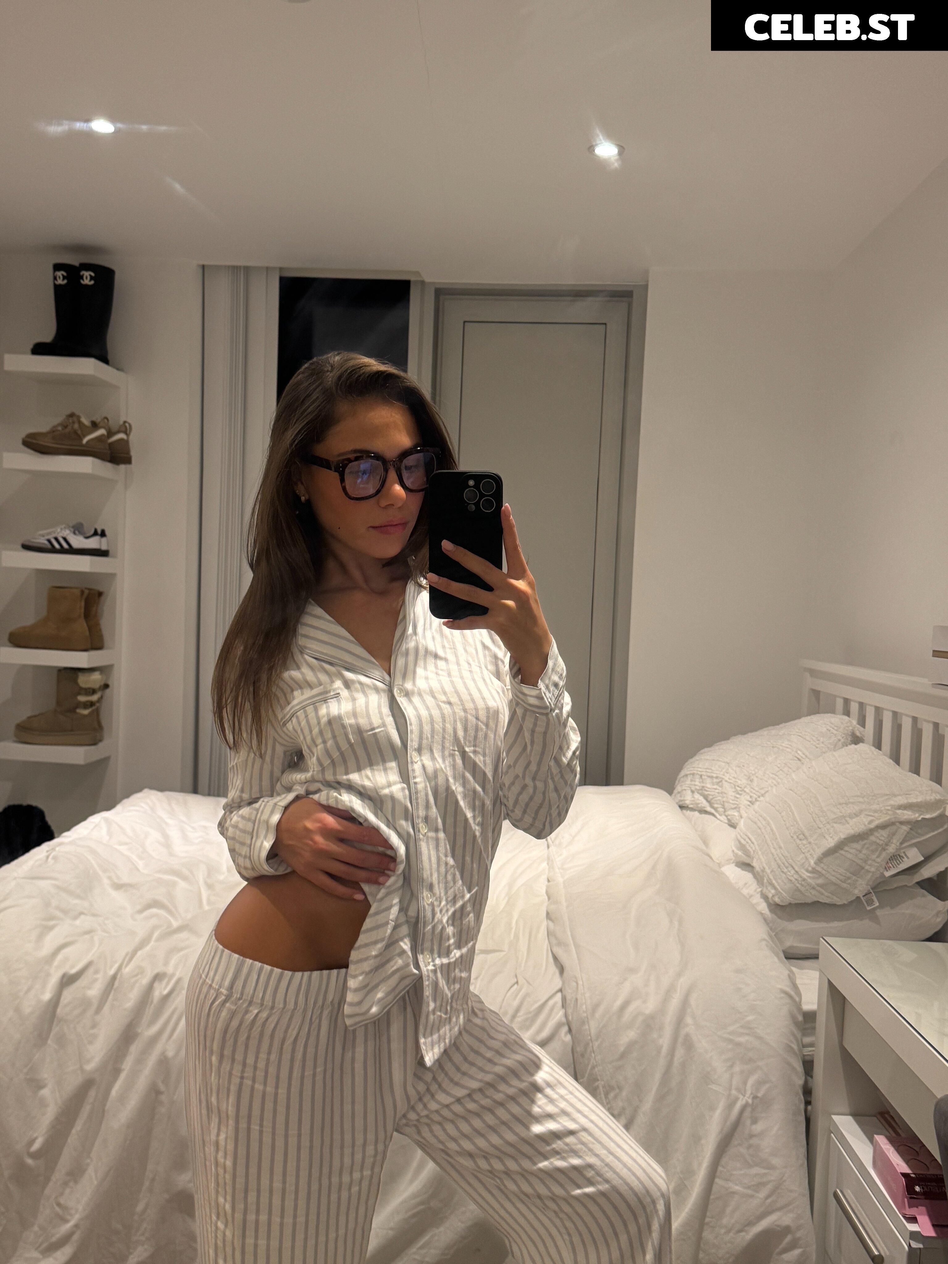 Olivia Bailey Image 25170442