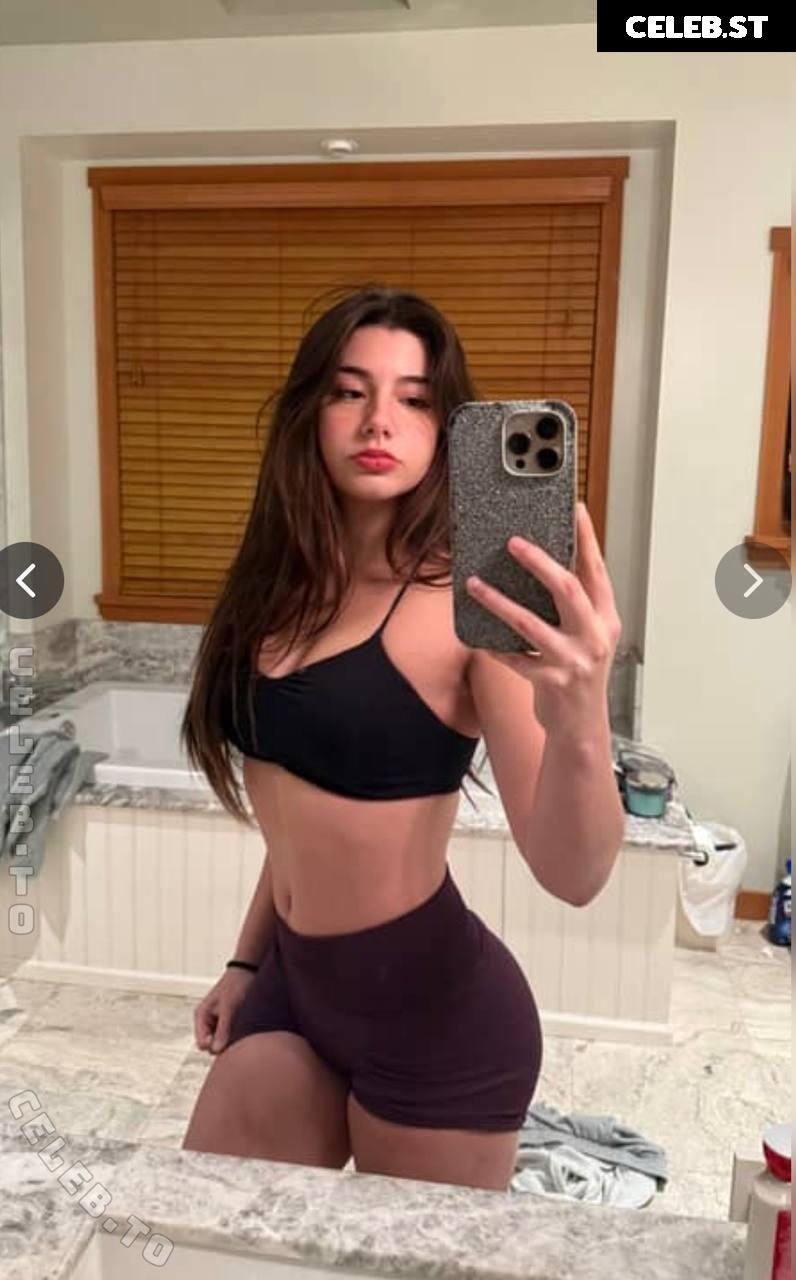 Mikayla Campinos Image 25146389