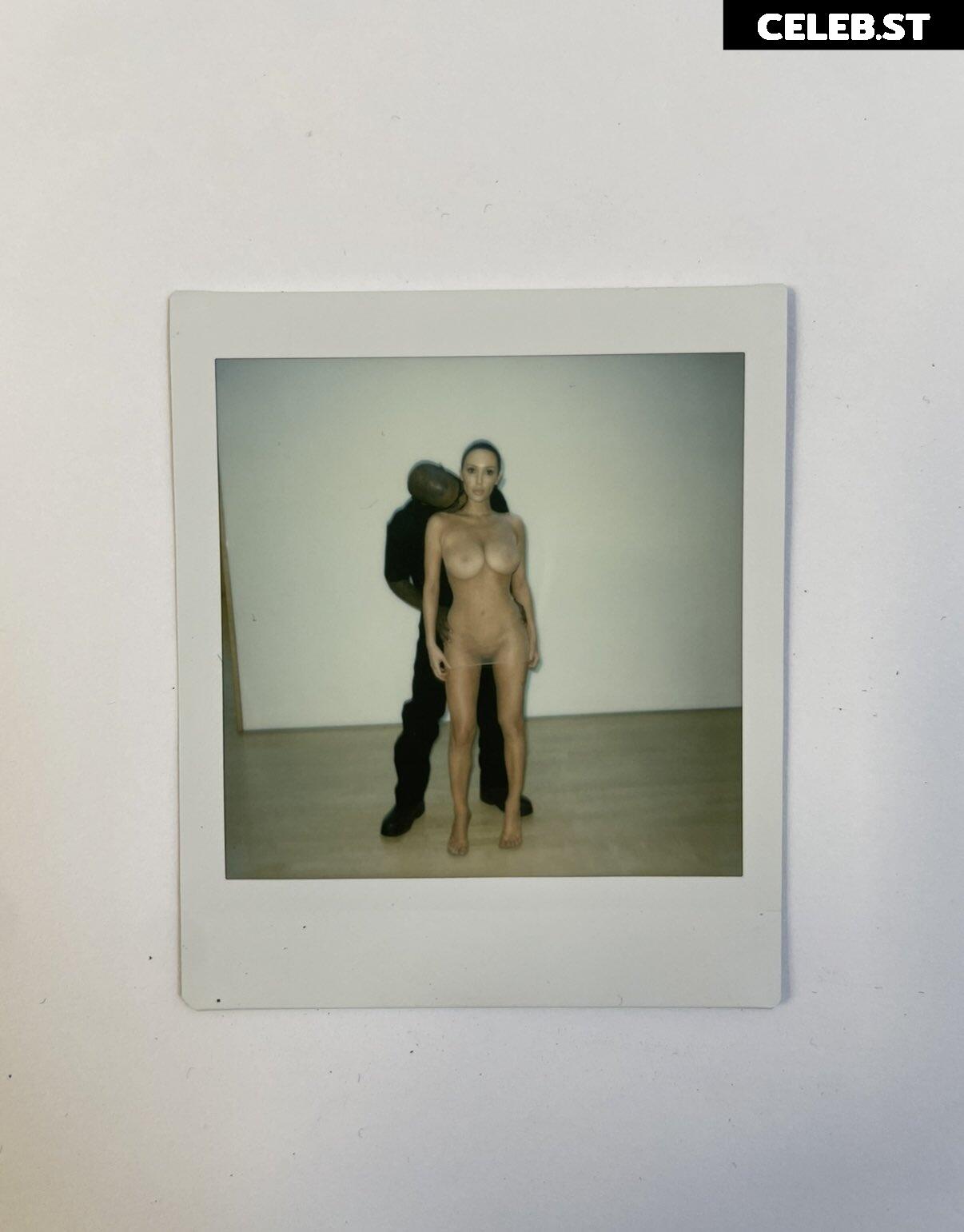 Bianca Censori Image 25146269
