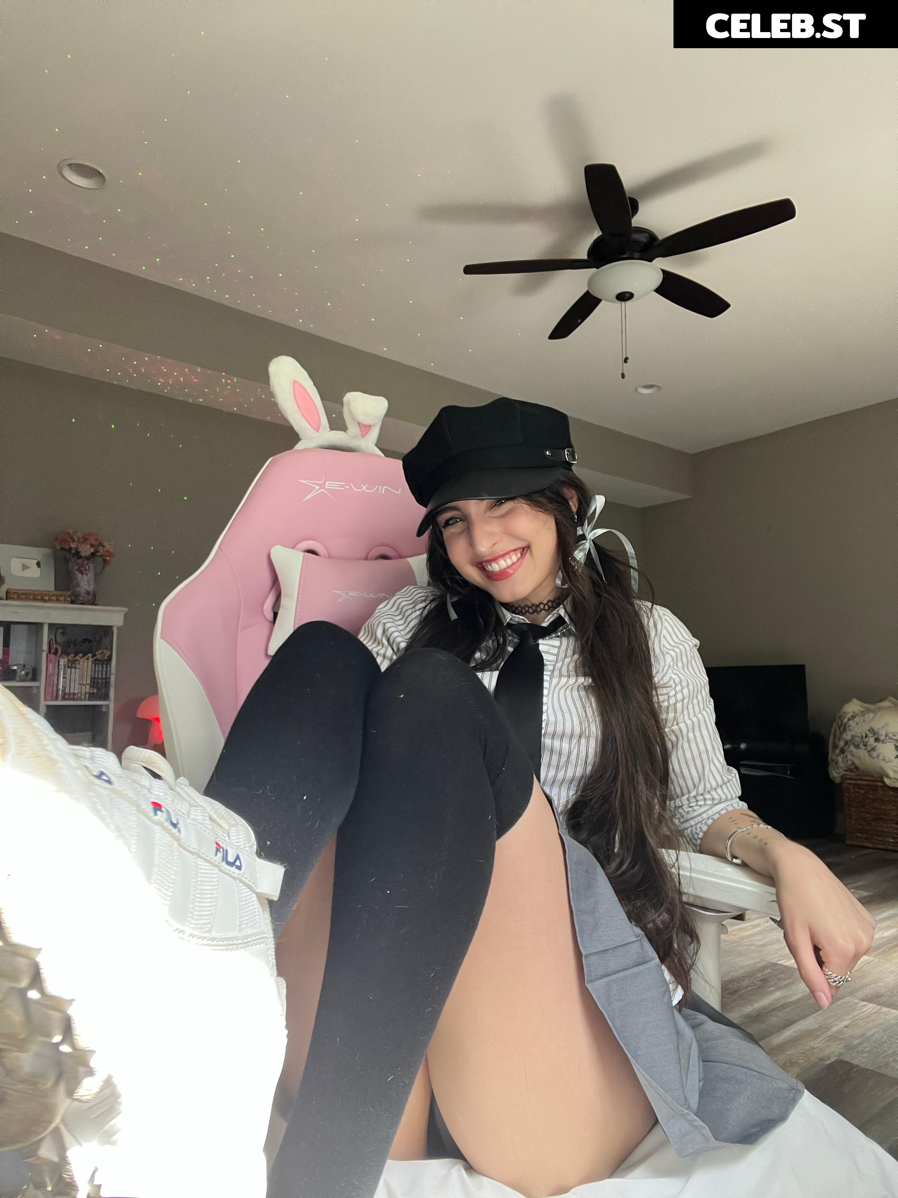 beebee Image 2511287