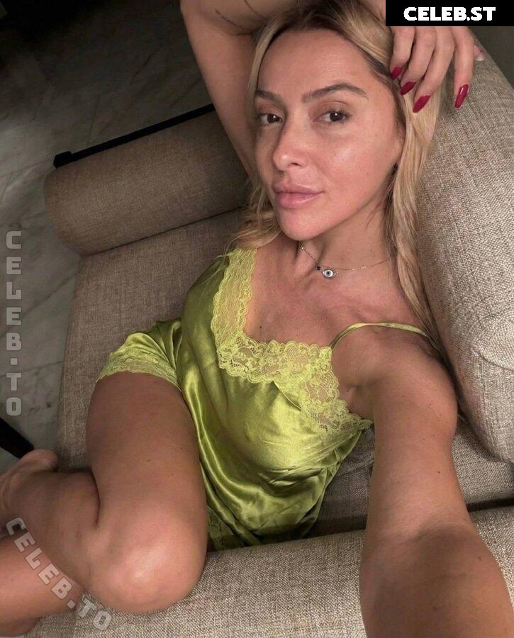 Hadise Image 25112108