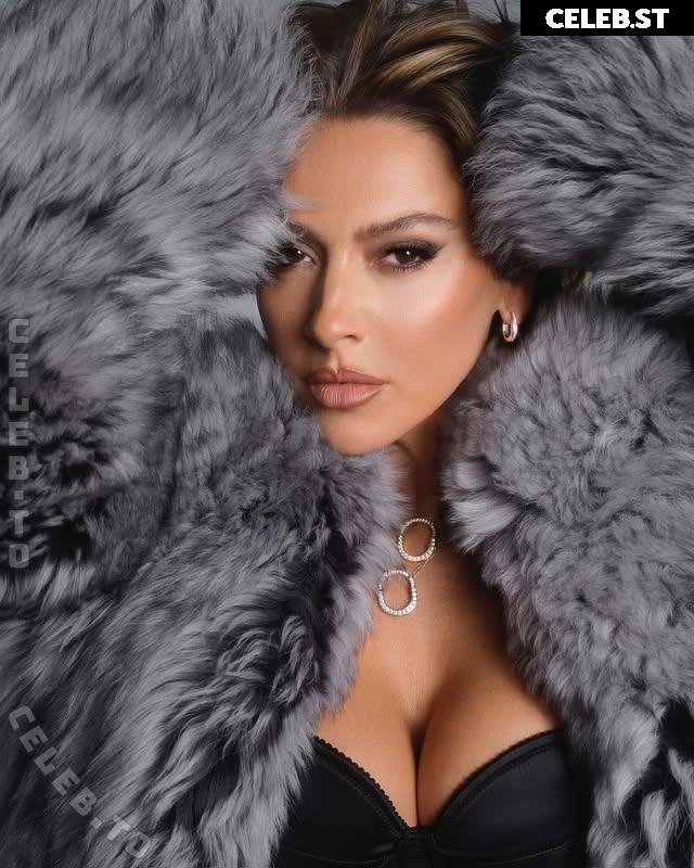 Hadise Image 25126871