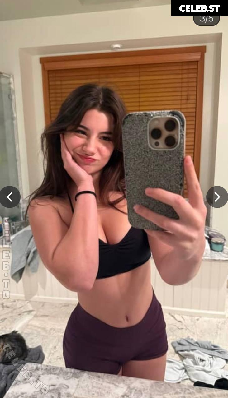 Mikayla Campinos Image 25136373