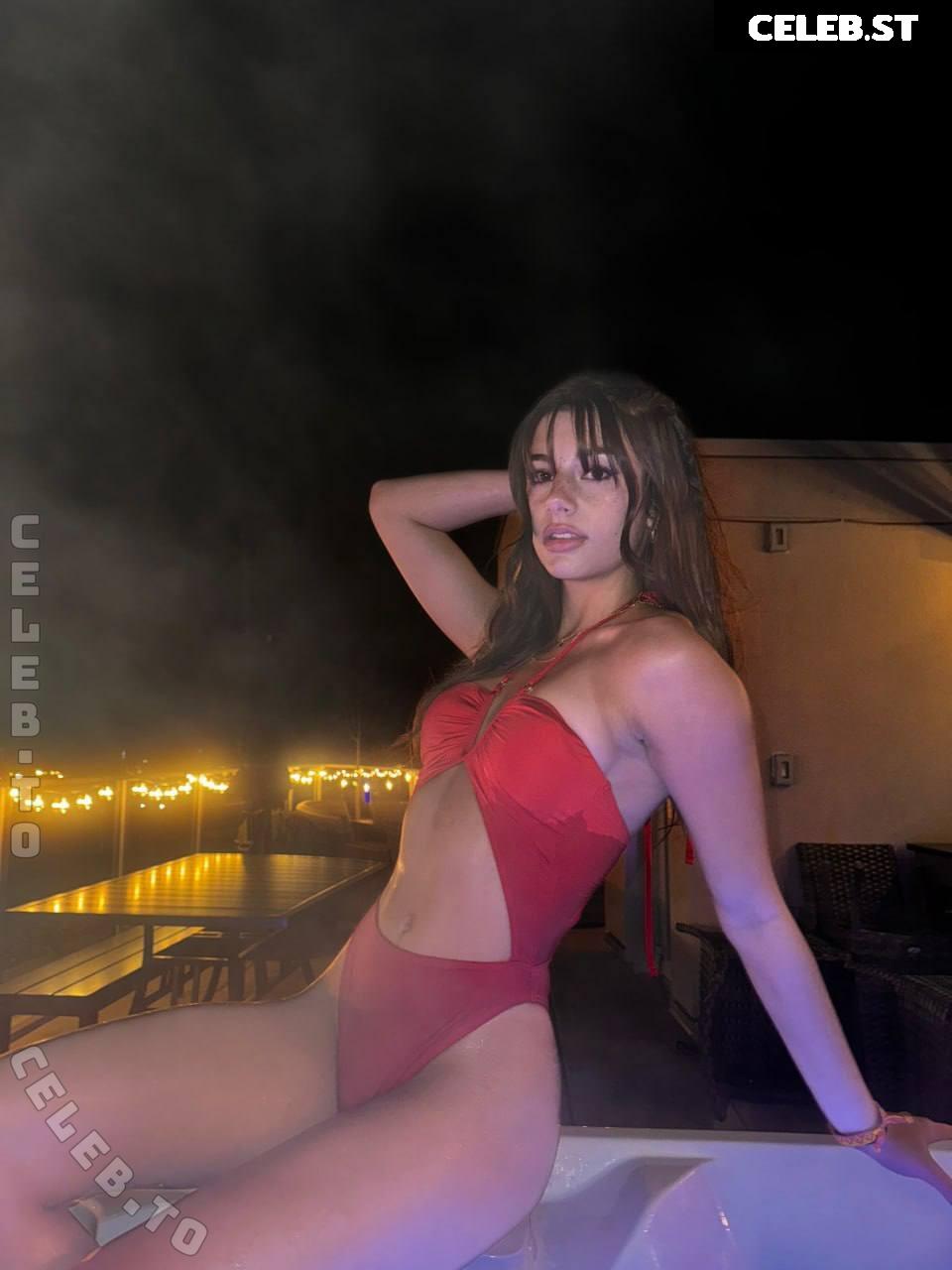 Mikayla Campinos Image 25101905