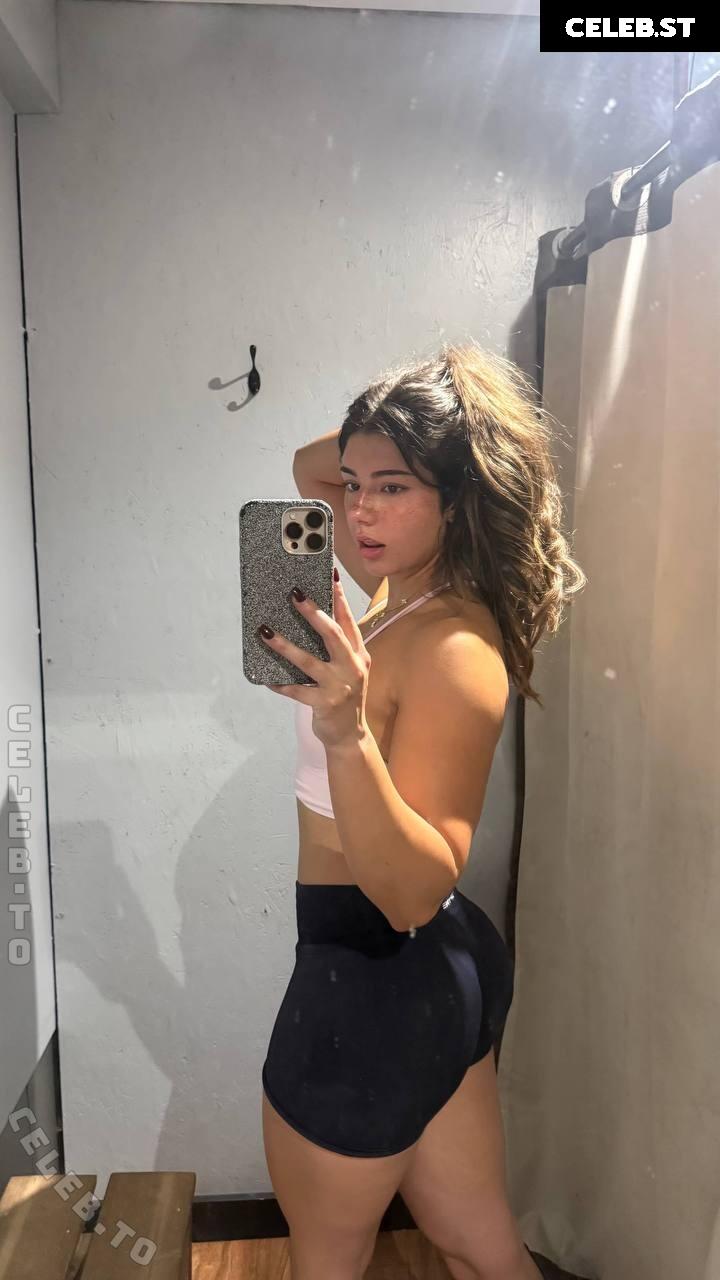 Mikayla Campinos Image 25100536