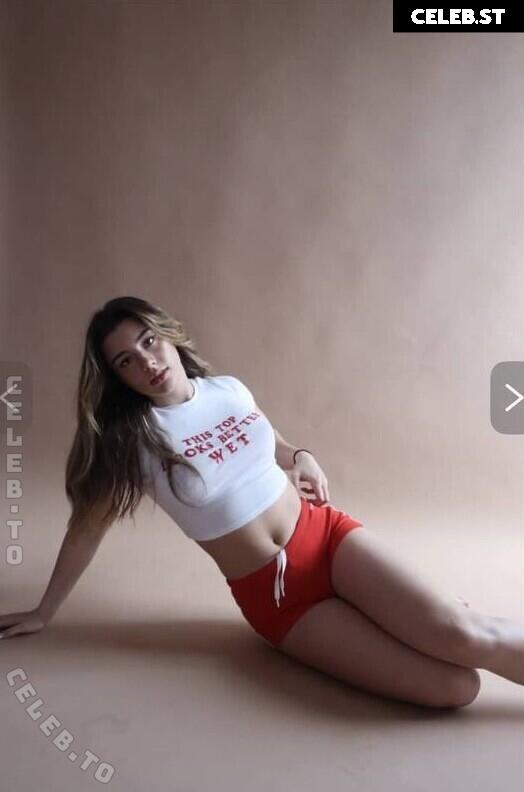 Mikayla Campinos Image 25190400
