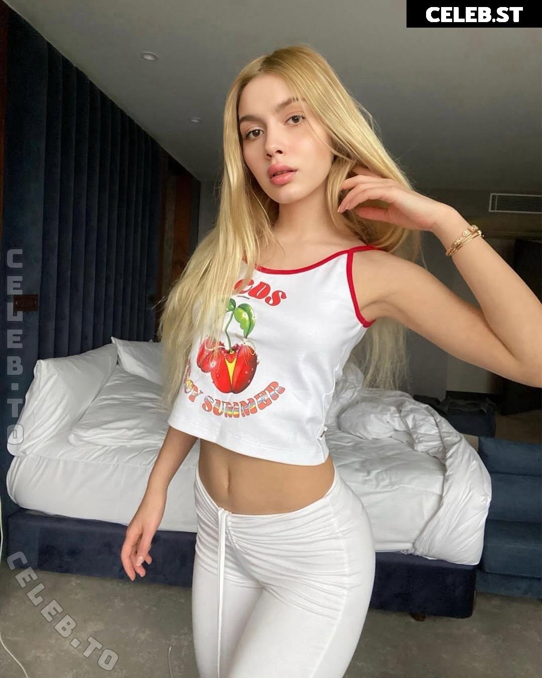 Aleyna Tilki Image 25192182