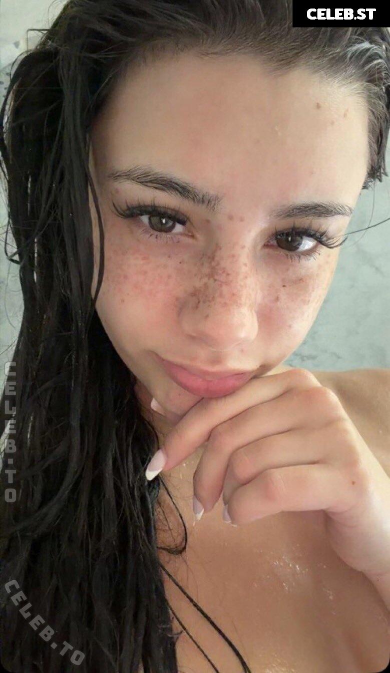 Mikayla Campinos Image 25180292