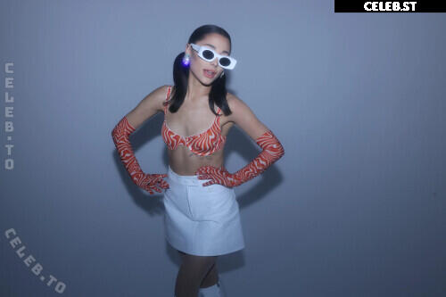 Ariana Grande Image 25182169
