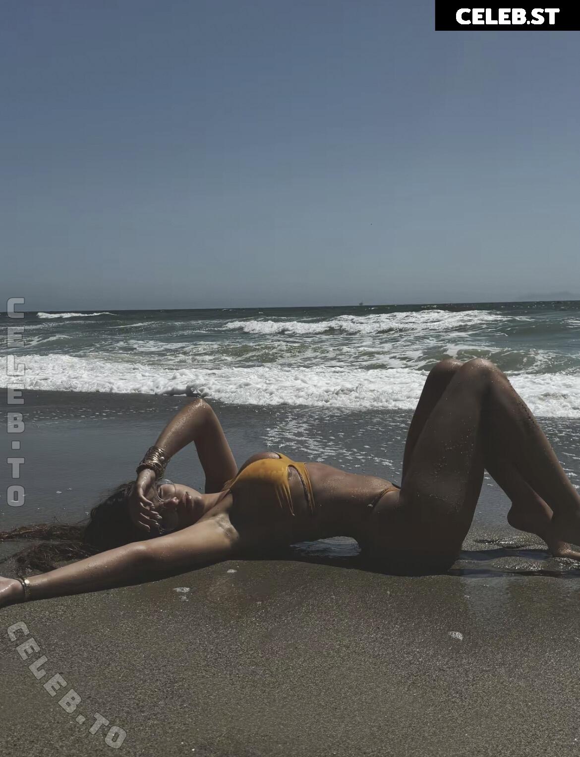 Chloe Parker Image 25067273