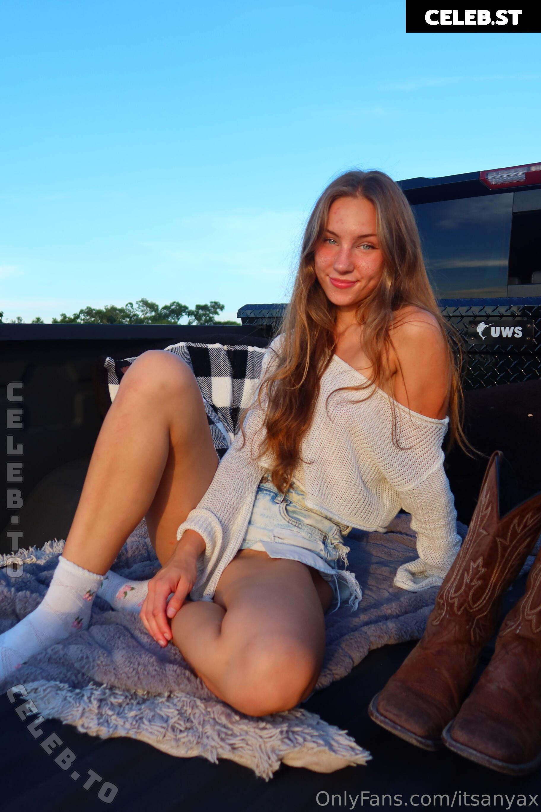 Anya Matusevich Image 25061070