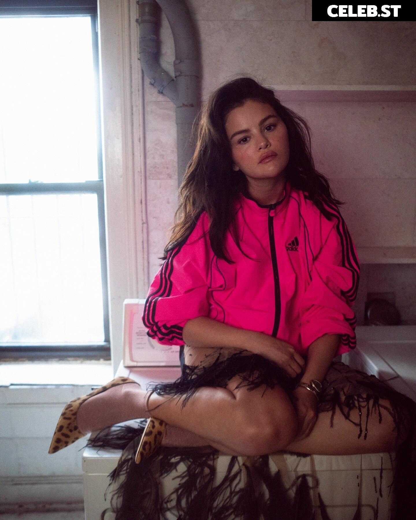 Selena Gomez Image 25062225