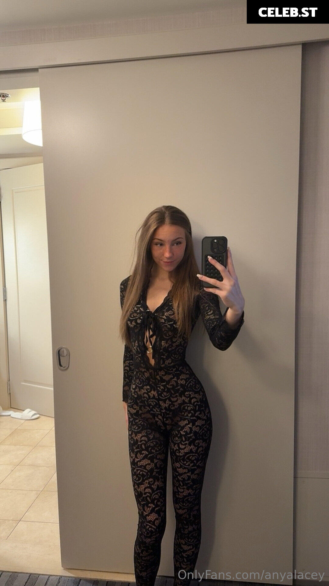 Anya Matusevich Image 25069217