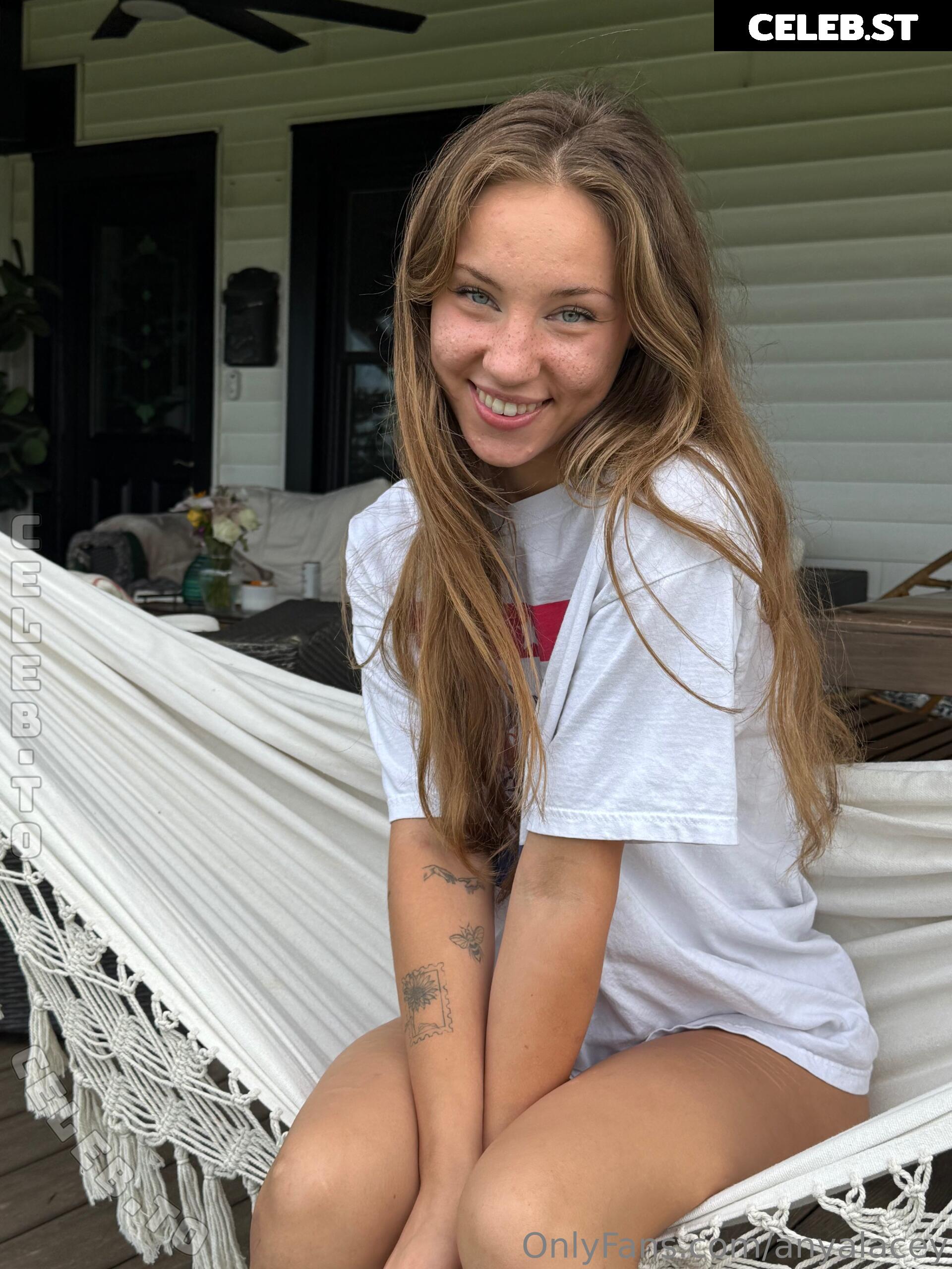 Anya Matusevich Image 25037375