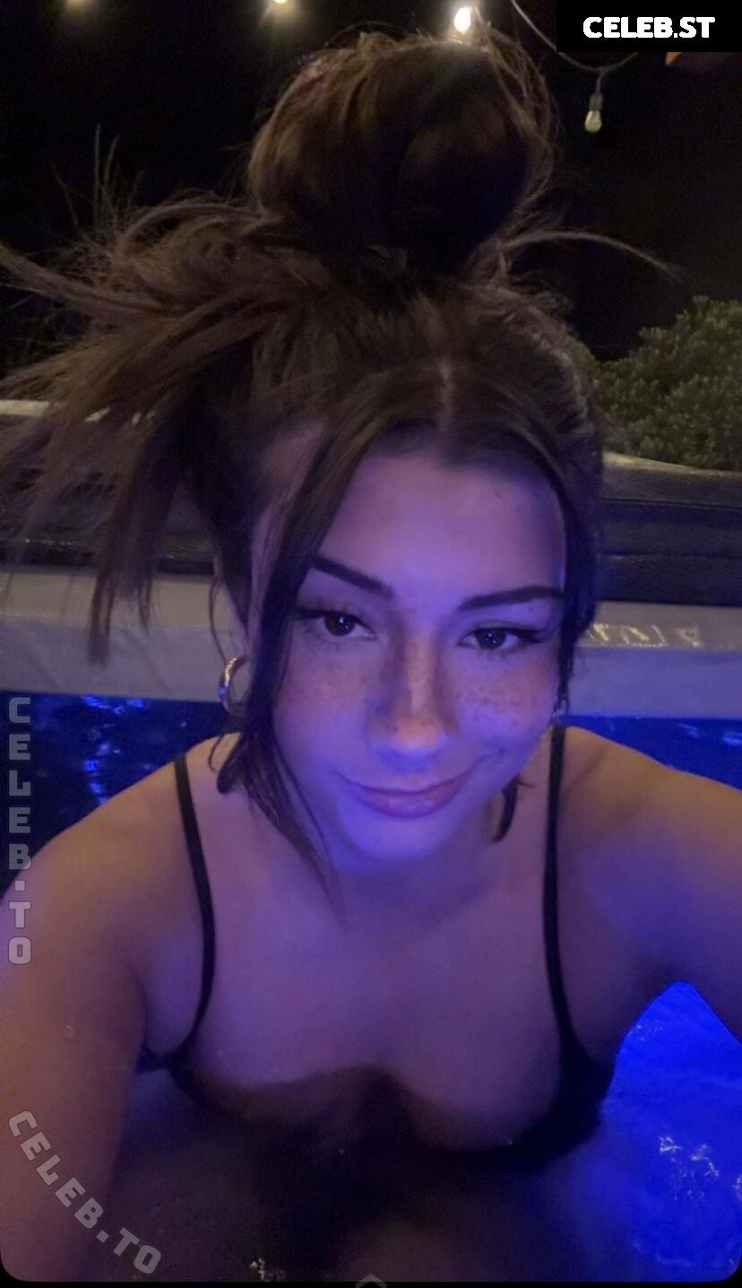 Mikayla Campinos Image 25096365