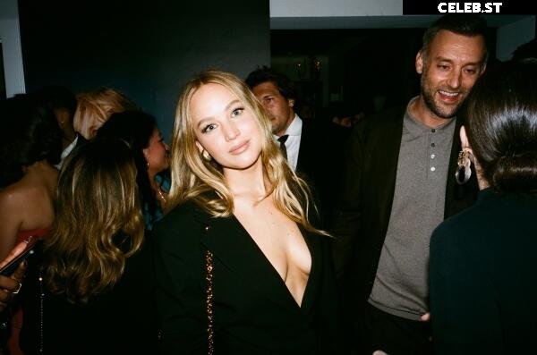 Jennifer Lawrence Image 25085721