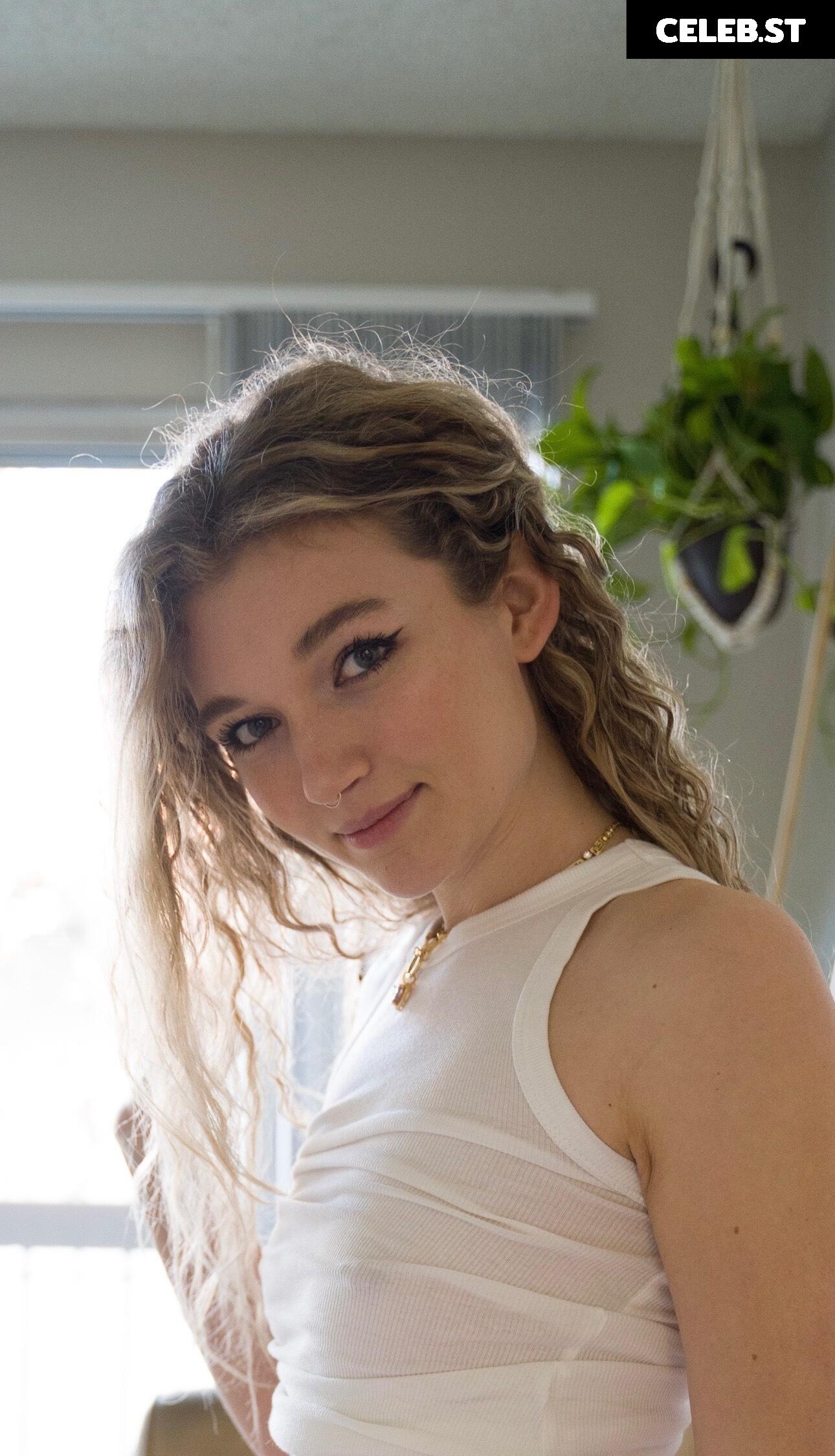 Madi Ruve Image 2696271