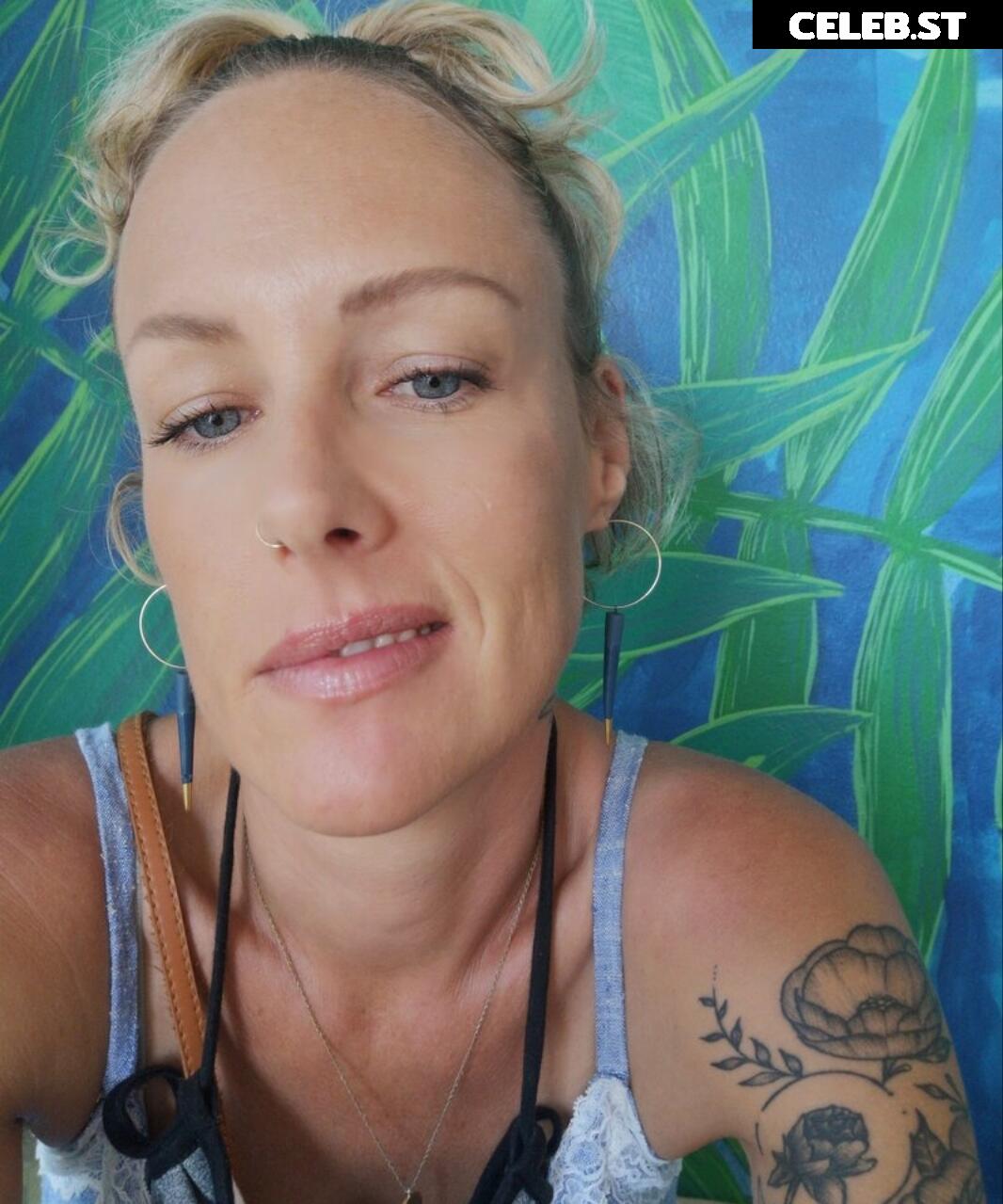 BreastMom Image 2697840