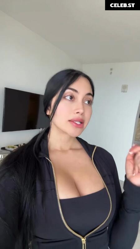 Jailyne Ojeda Image 26945058