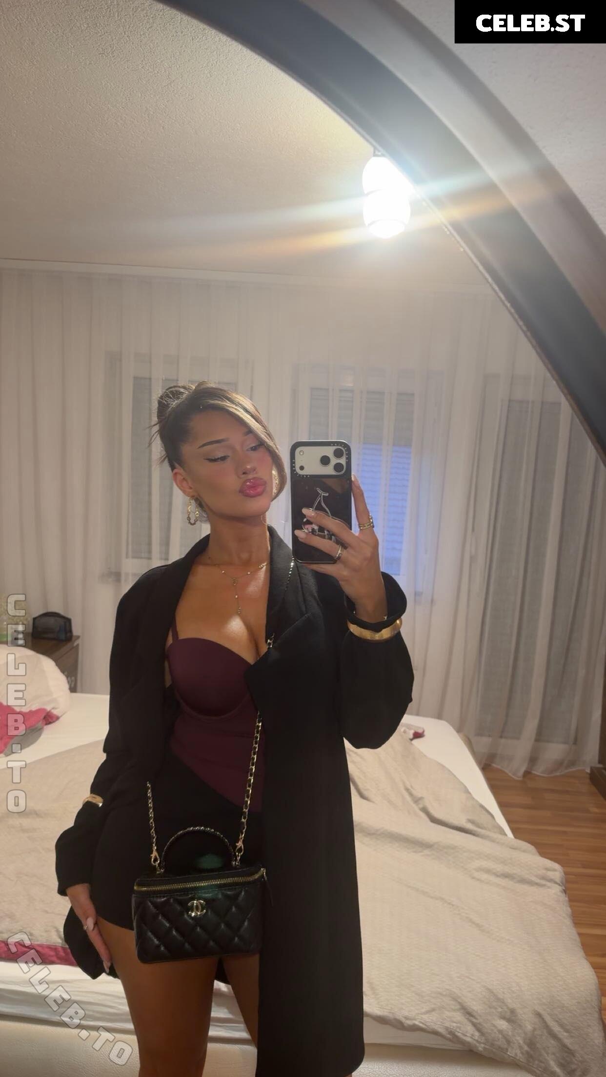 Almira Azemi Image 26942785