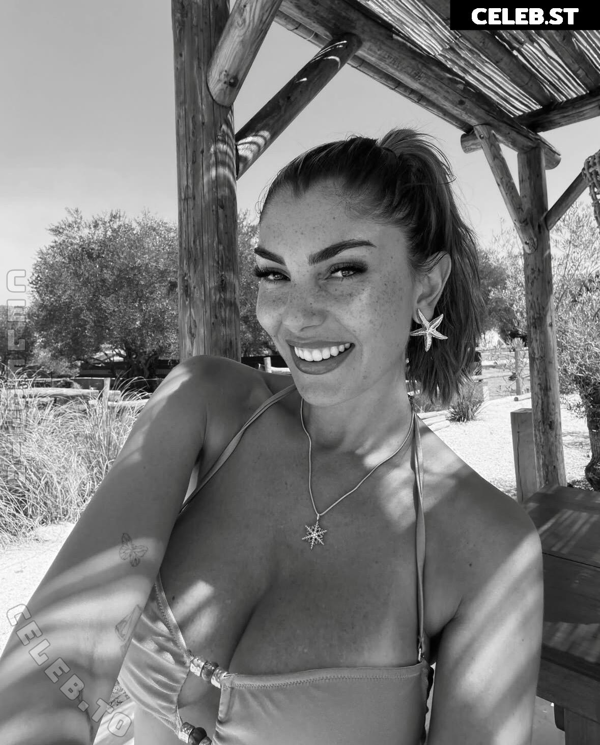 Yeliz Koc Image 26920708
