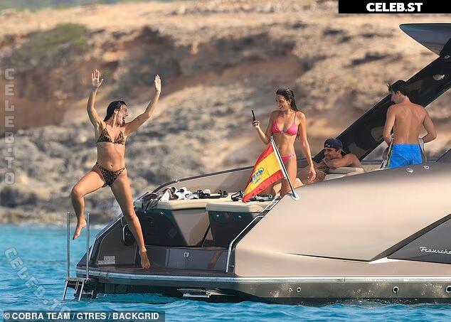Dua Lipa Image 26905057