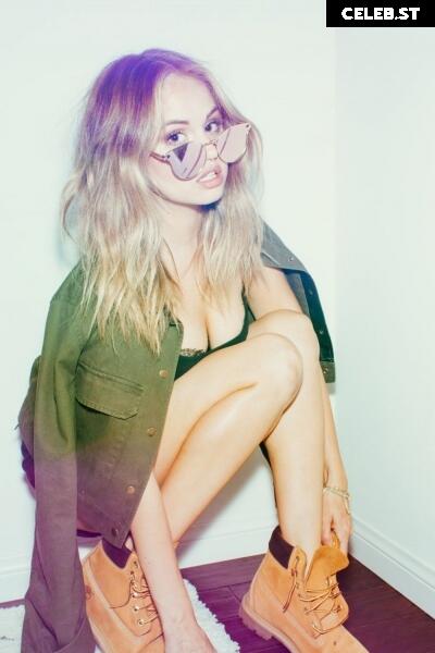 Debby Ryan Image 2689078