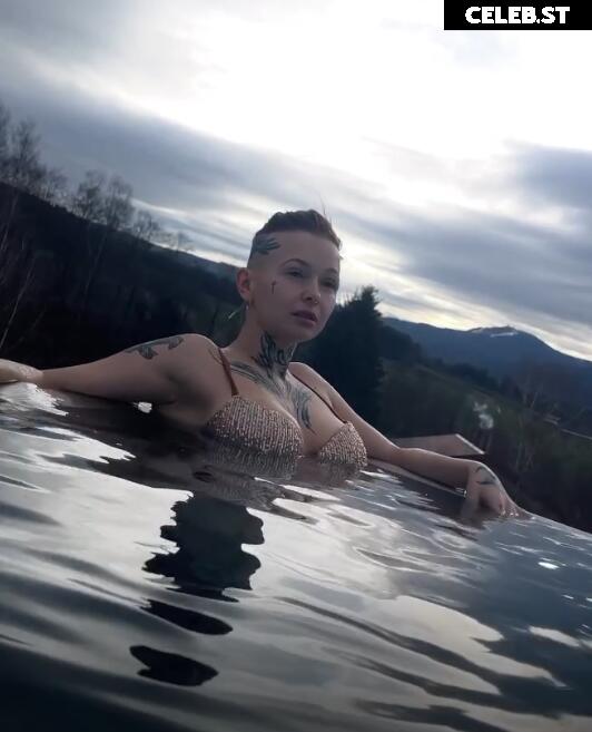 Edith Stehfest Image 2689387