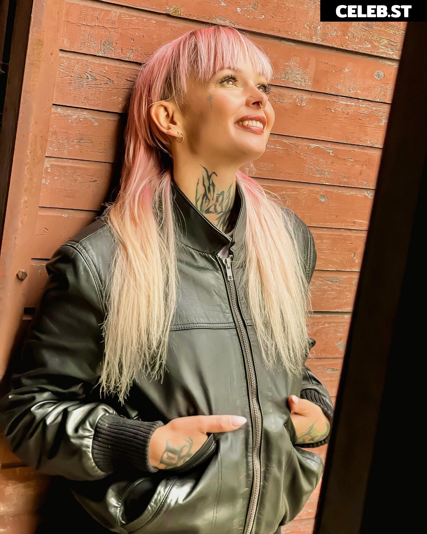 Edith Stehfest Image 2689340