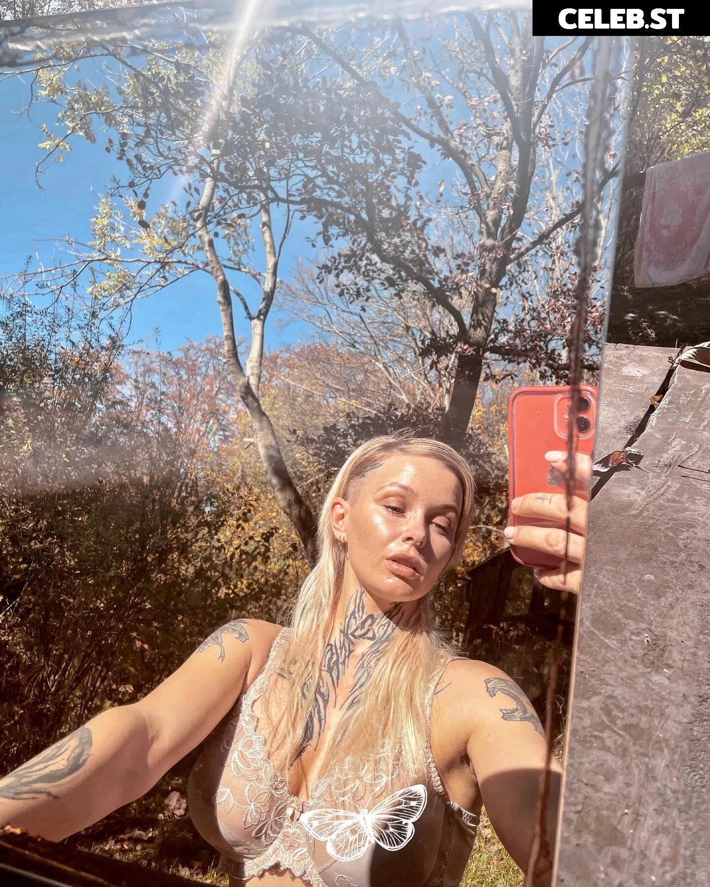 Edith Stehfest Image 2689343