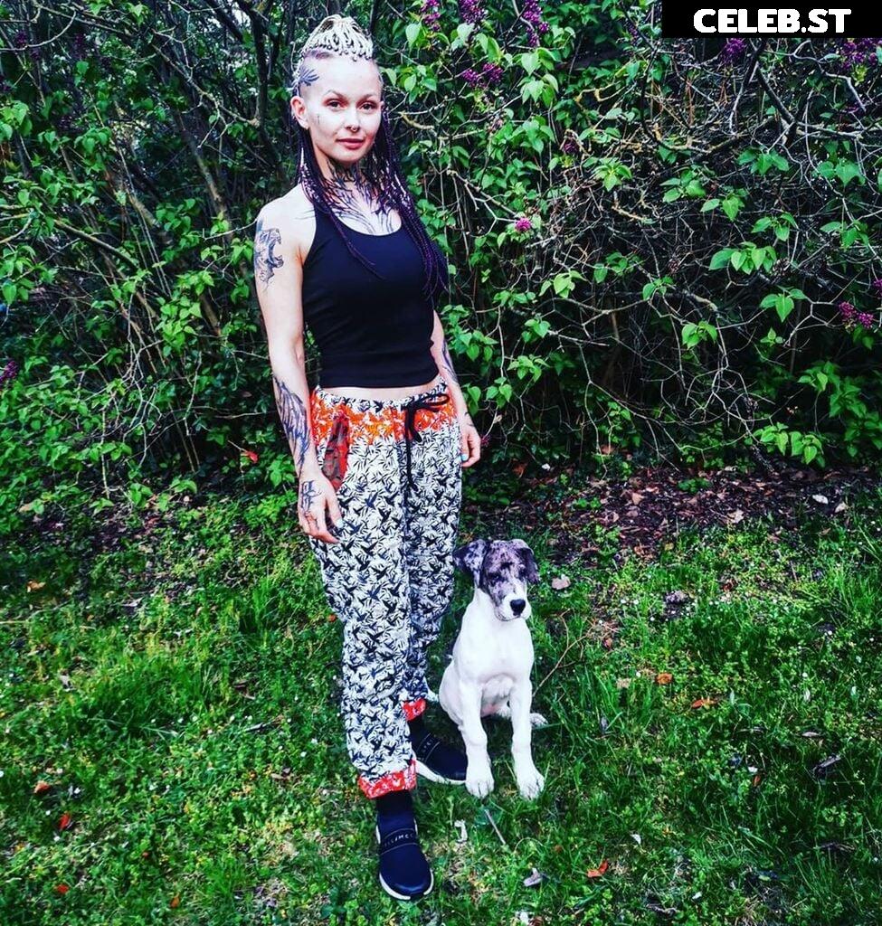 Edith Stehfest Image 2689369