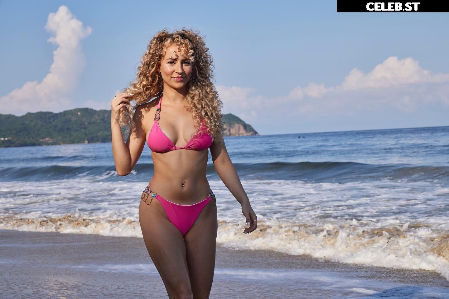 Christina Shakira Image 2661508