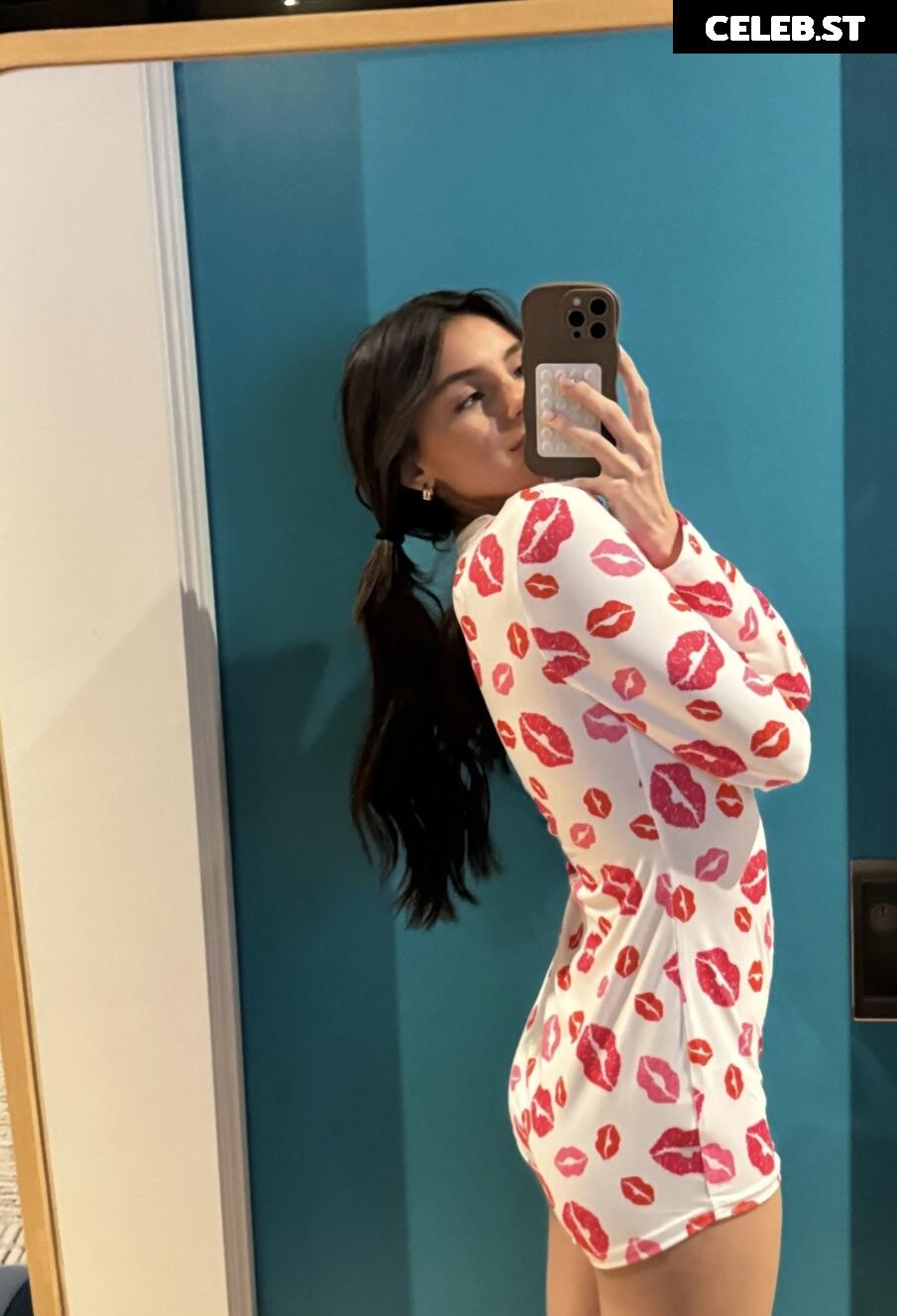 Savannah Demers Image 2655742