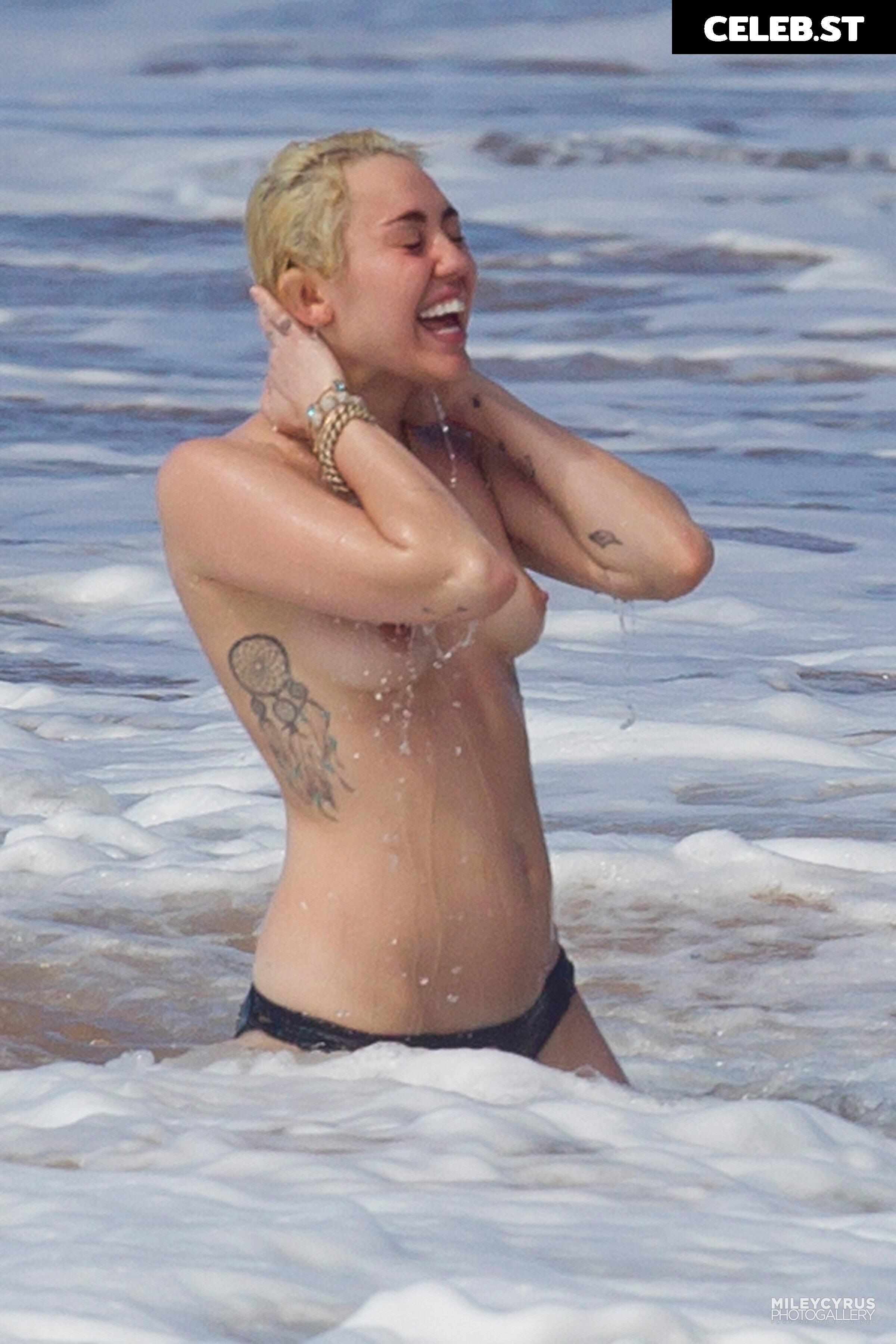 Miley Cyrus Image 26557444